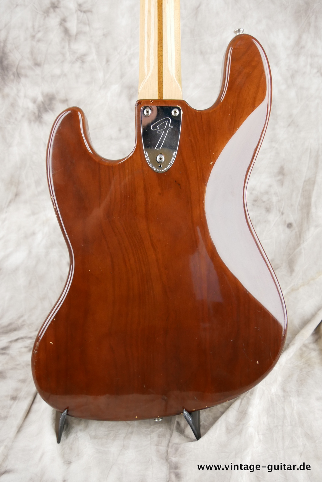 Fender-Jazz-Bass-1976-mocha-008.JPG