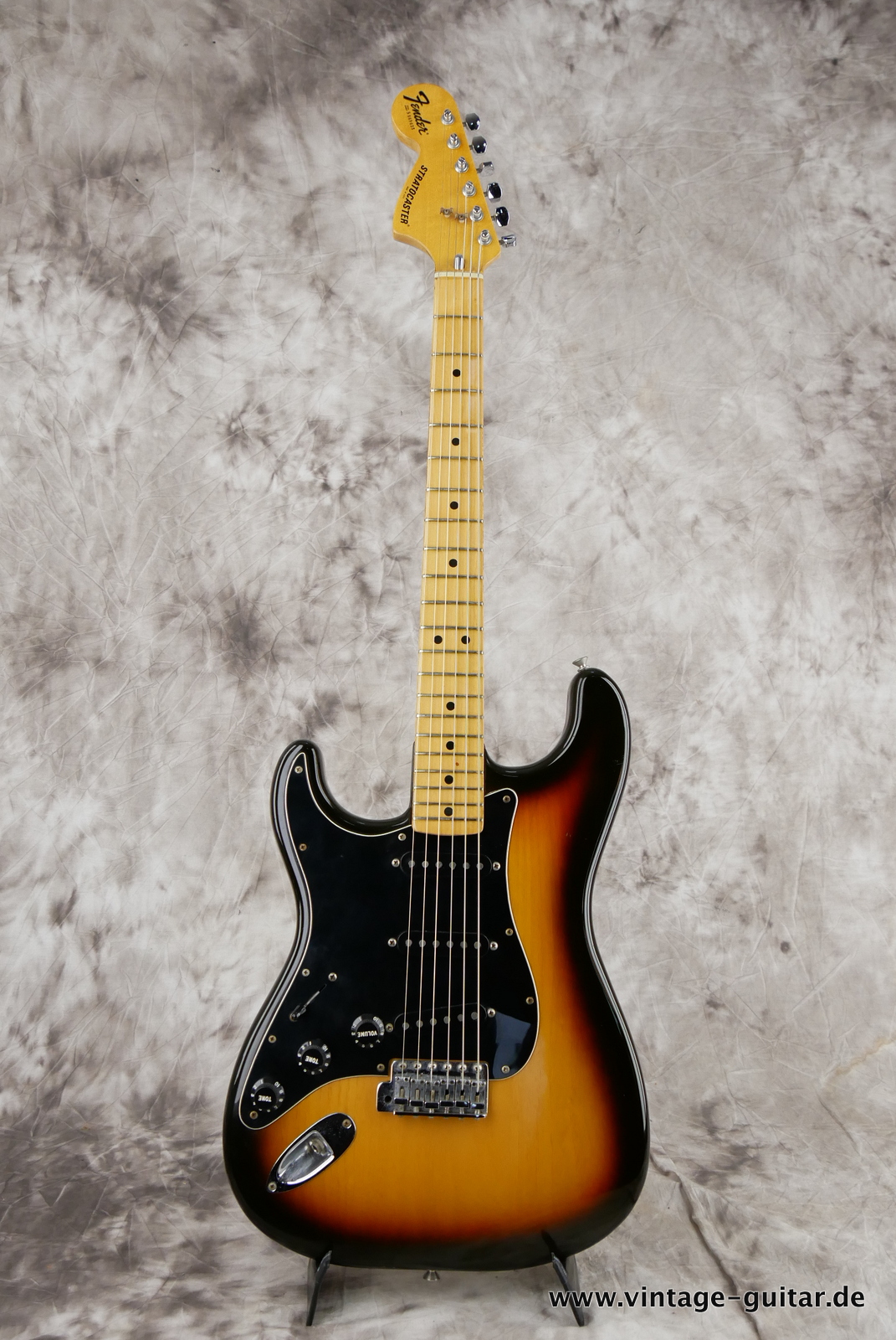 Fender_Left_Hand_Stratocaster_1980_sunburst_usa_maple_neck-001.JPG