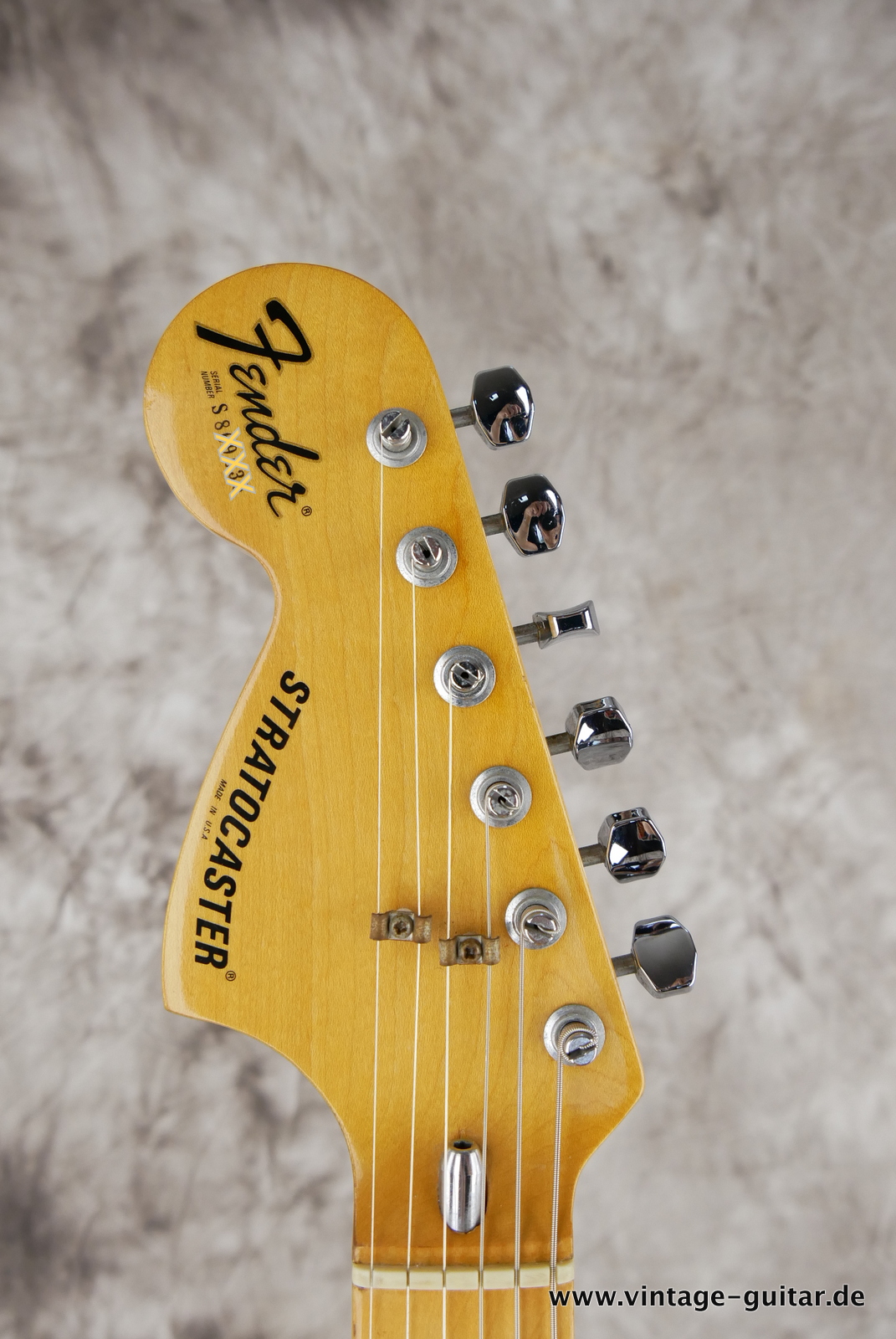 Fender_Left_Hand_Stratocaster_1980_sunburst_usa_maple_neck-003.JPG