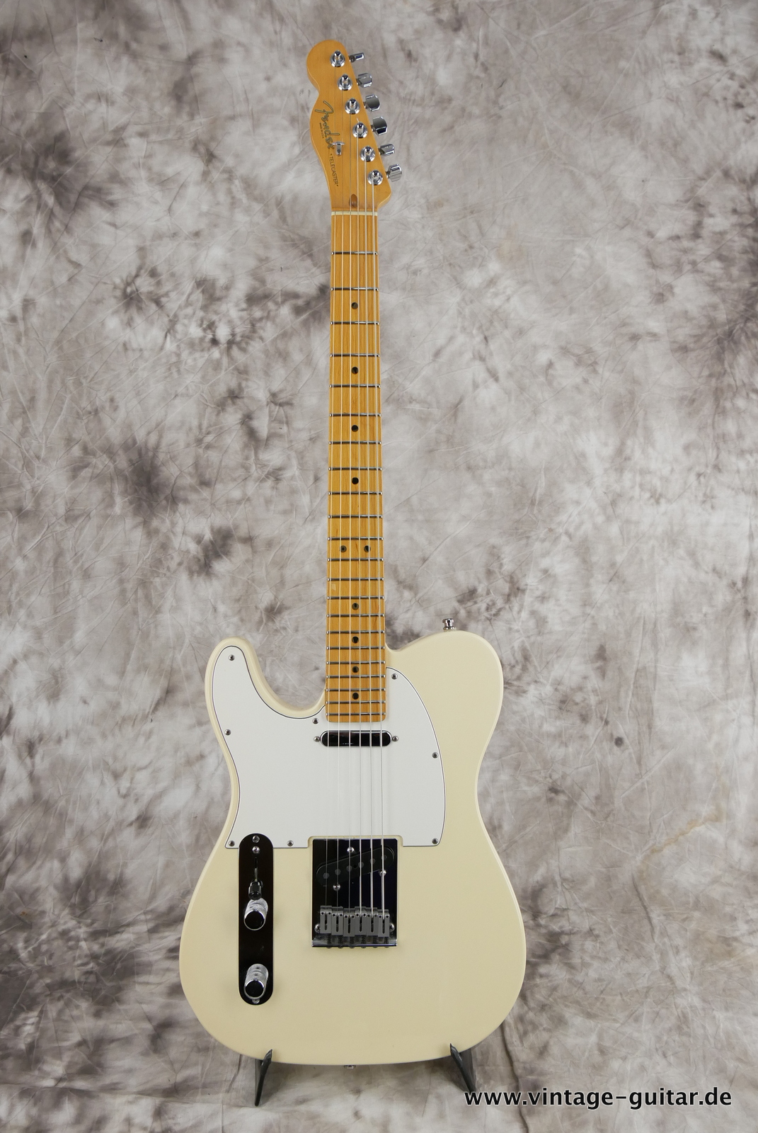 Fender_Telecaster_Standard_1999_olypic_white_left_handed-001.JPG