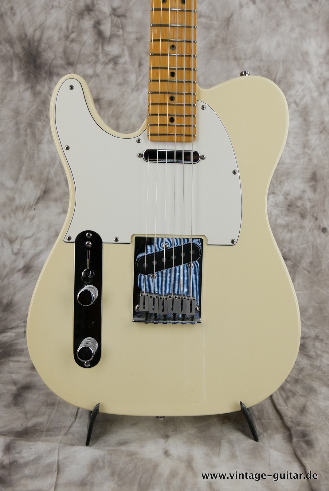Fender_Telecaster_Standard_1999_olypic_white_left_handed-007.JPG