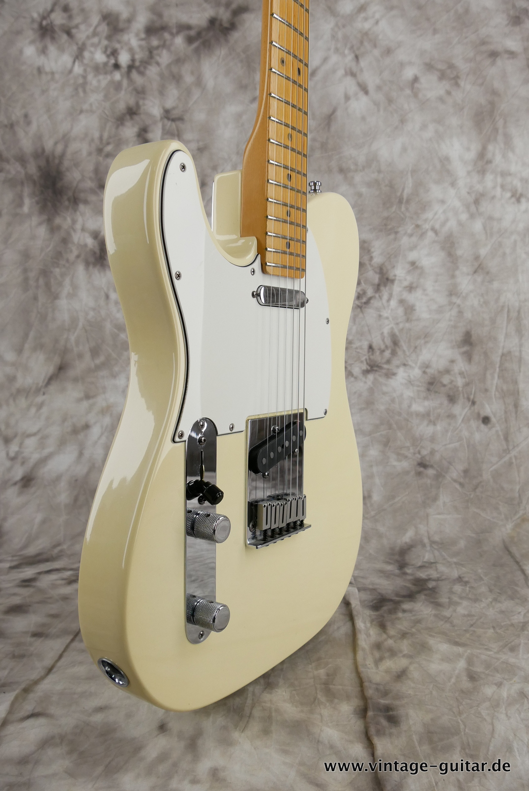 Fender_Telecaster_Standard_1999_olypic_white_left_handed-009.JPG