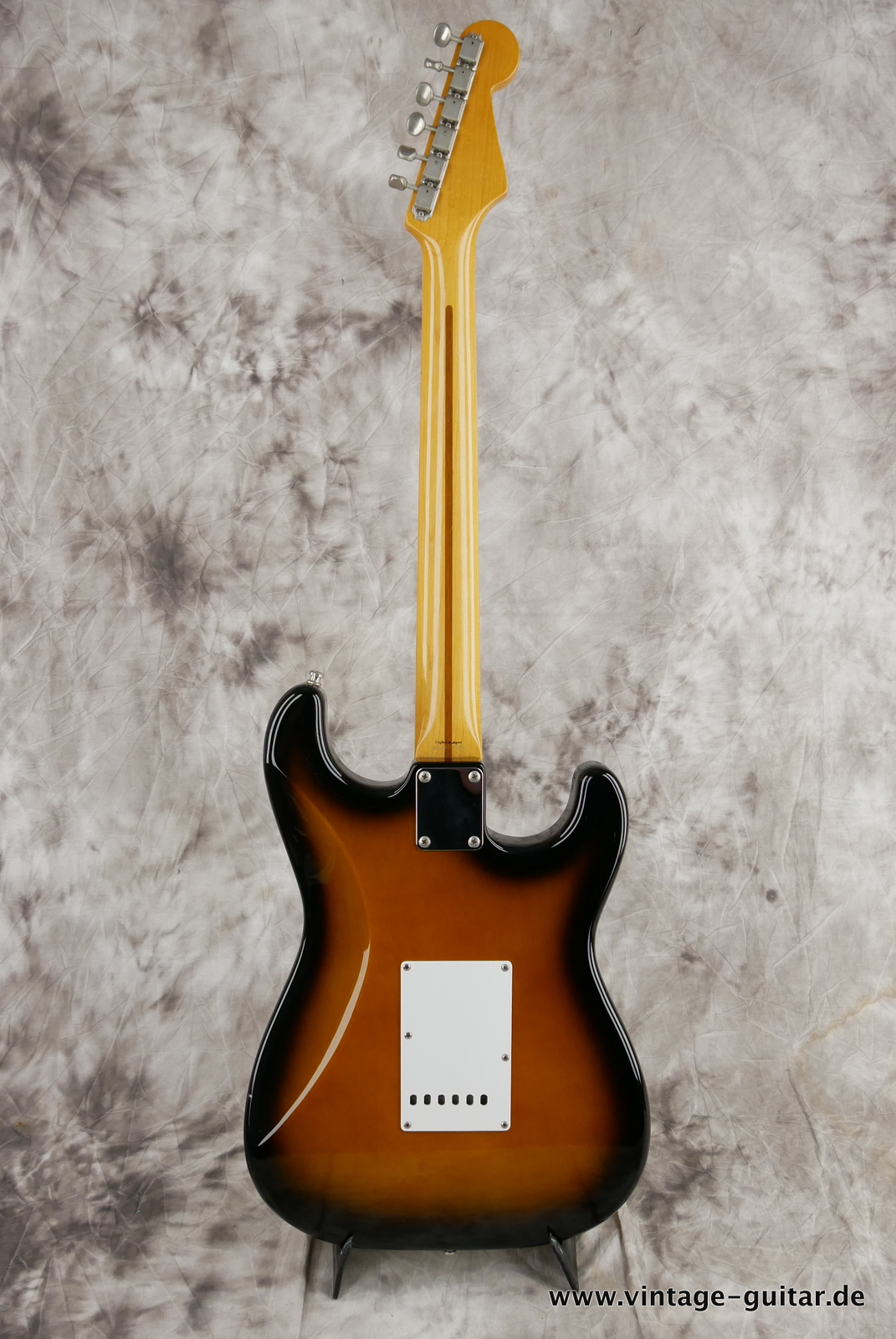 Fender-Stratocaster-CIJ-ST-57-1996-sunburst-002.JPG