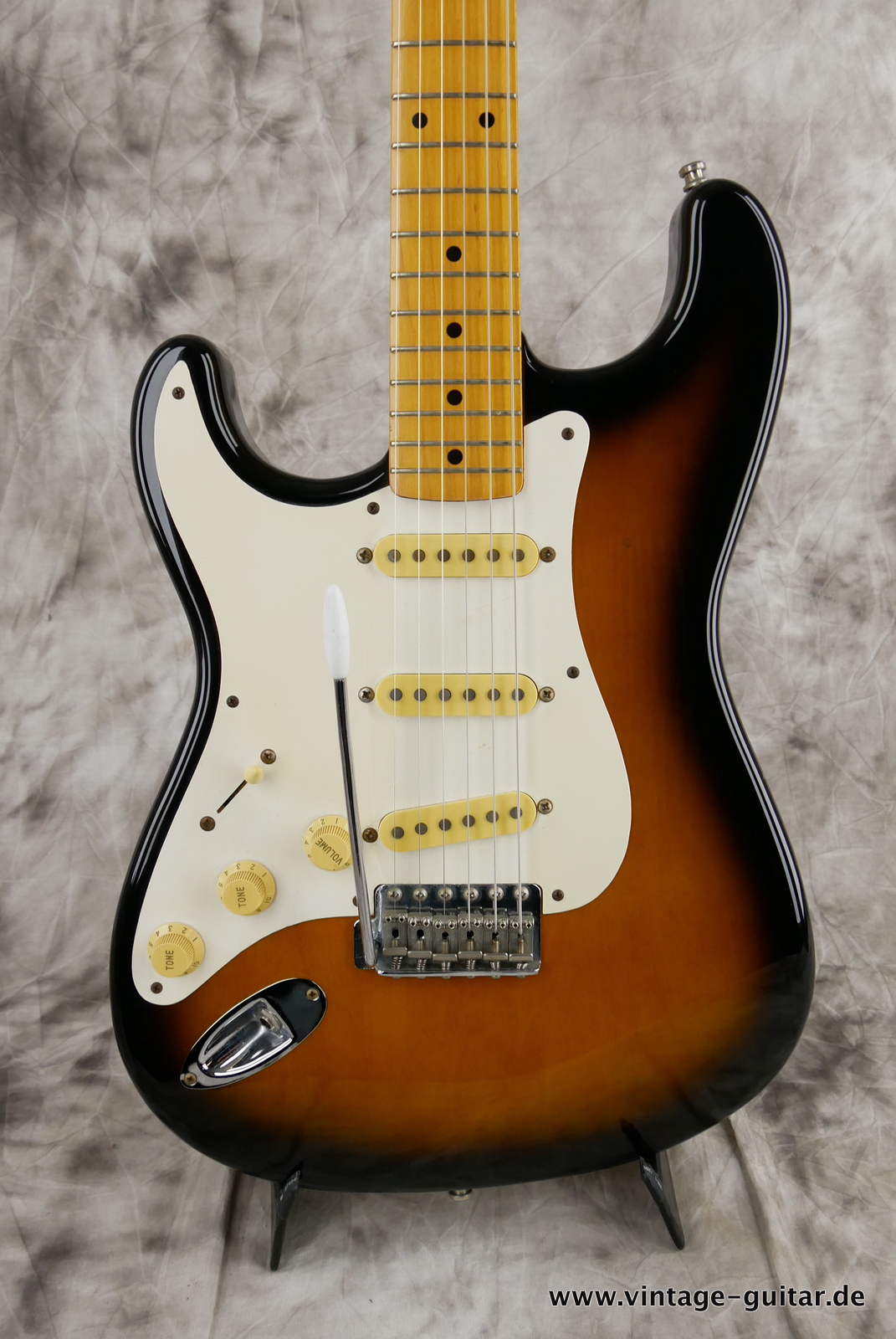 Fender-Stratocaster-CIJ-ST-57-1996-sunburst-007.JPG