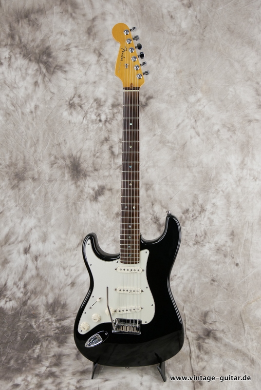 Fender_Stratocaster_american_deluxe_black_1999_USA_rosewood-001.JPG