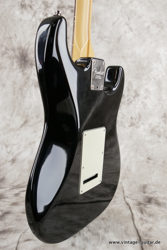 Fender_Stratocaster_american_deluxe_black_1999_USA_rosewood-011.JPG