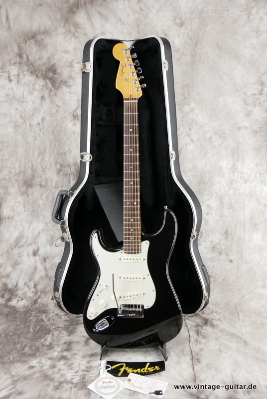 Fender_Stratocaster_american_deluxe_black_1999_USA_rosewood-019.JPG