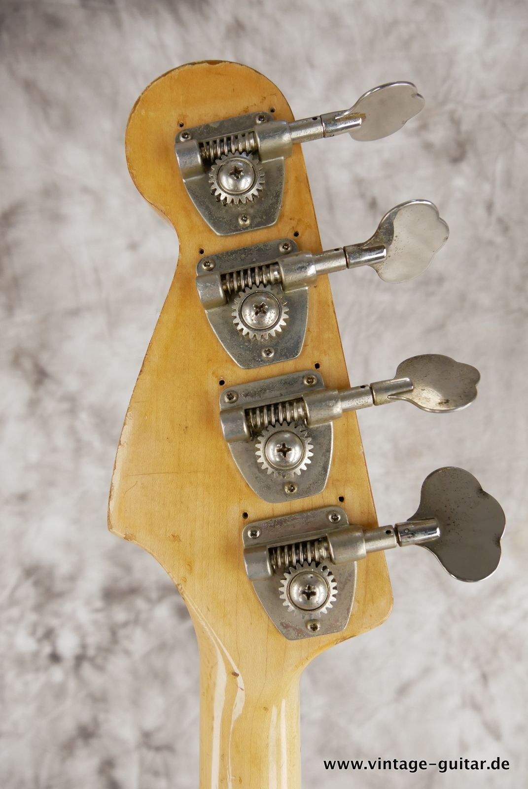 Fender-Jazz-Bass-alder-body-1974-sunburst-004.JPG