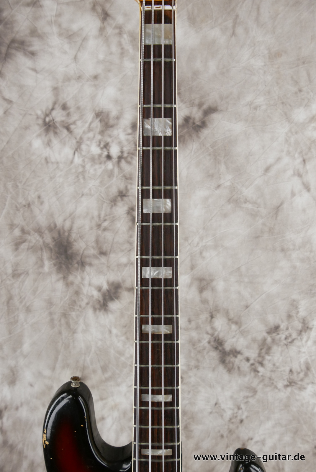 Fender-Jazz-Bass-alder-body-1974-sunburst-005.JPG