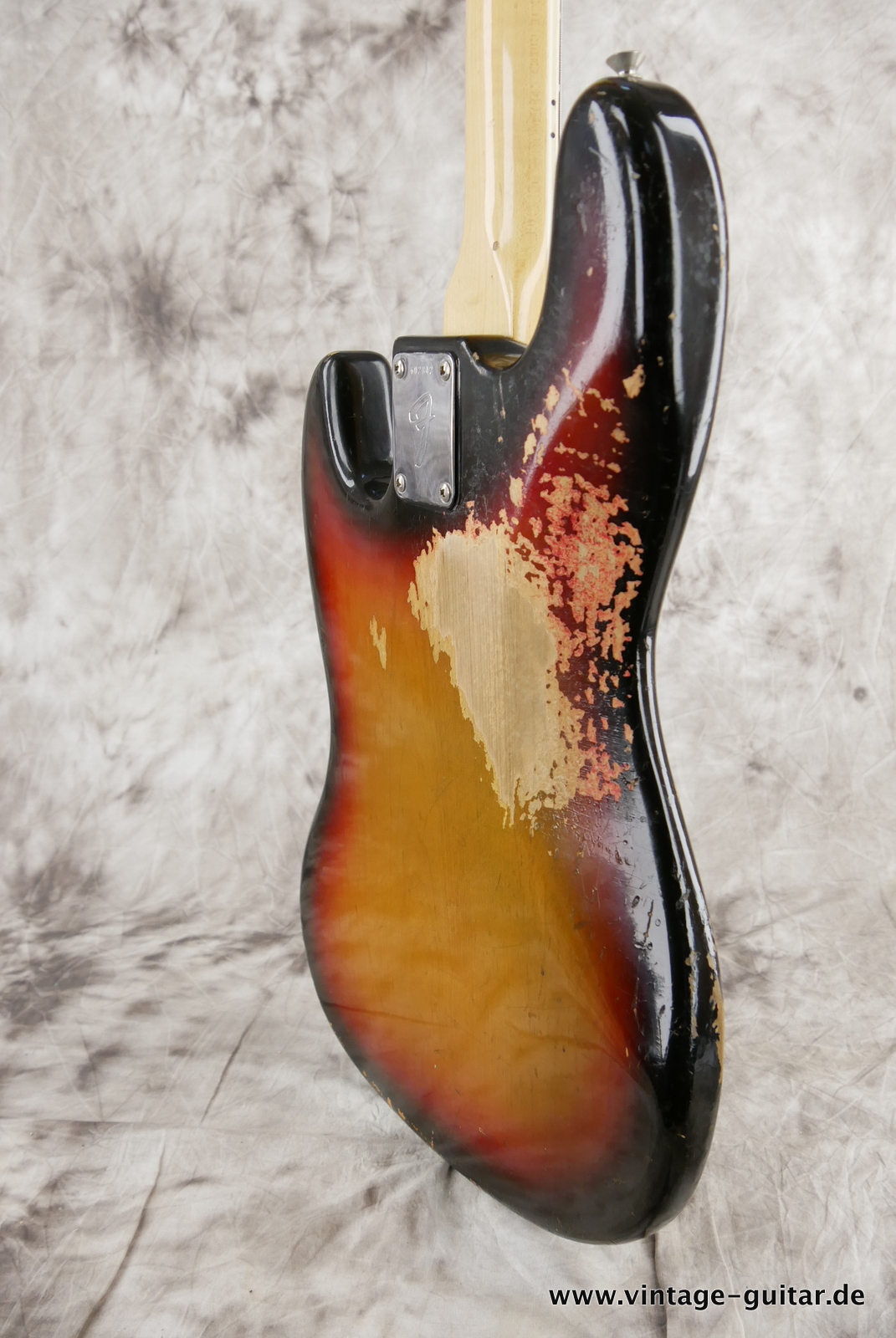 Fender-Jazz-Bass-alder-body-1974-sunburst-012.JPG