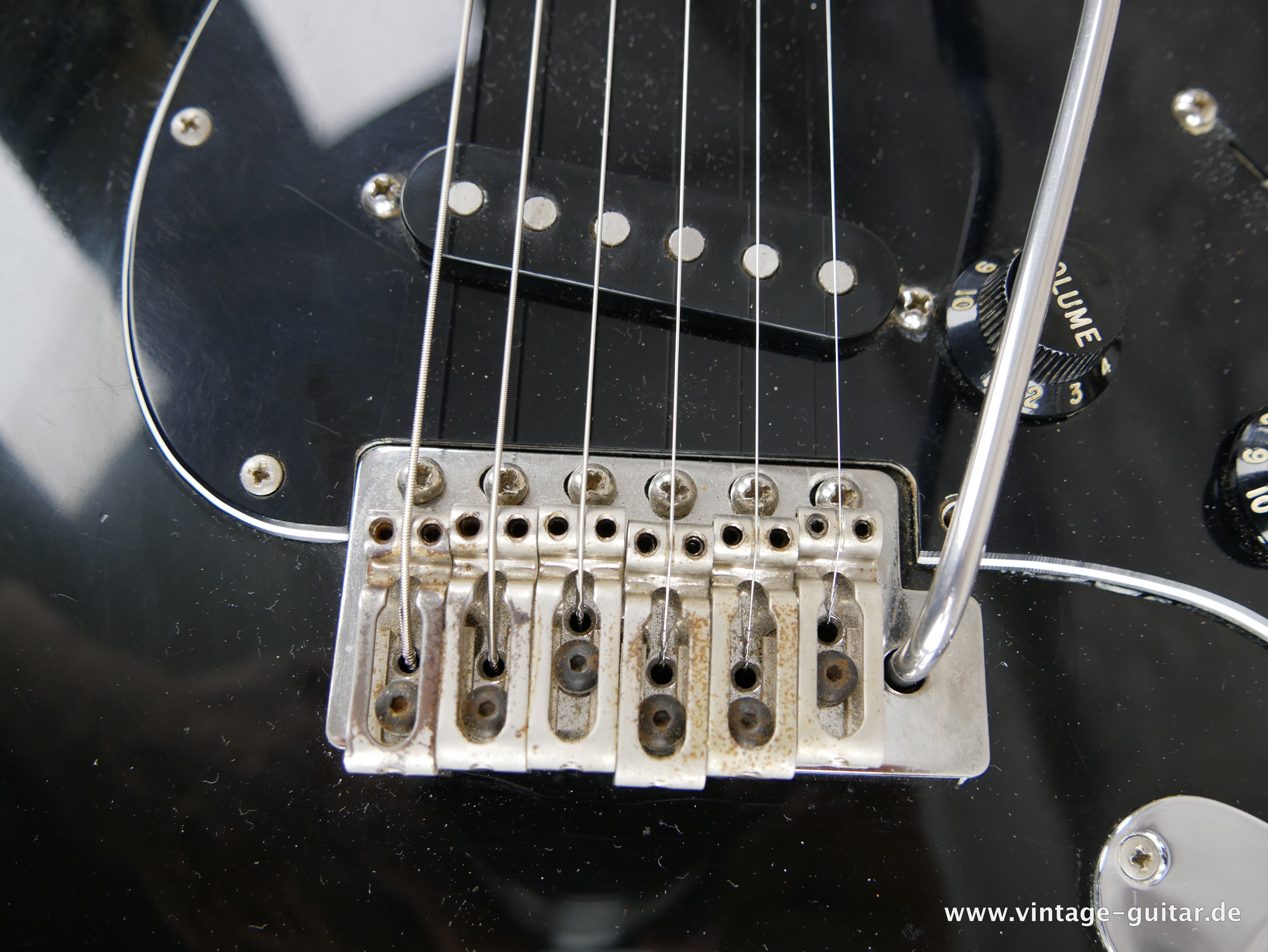 Fender-Stratocaster-1981-black-021.JPG