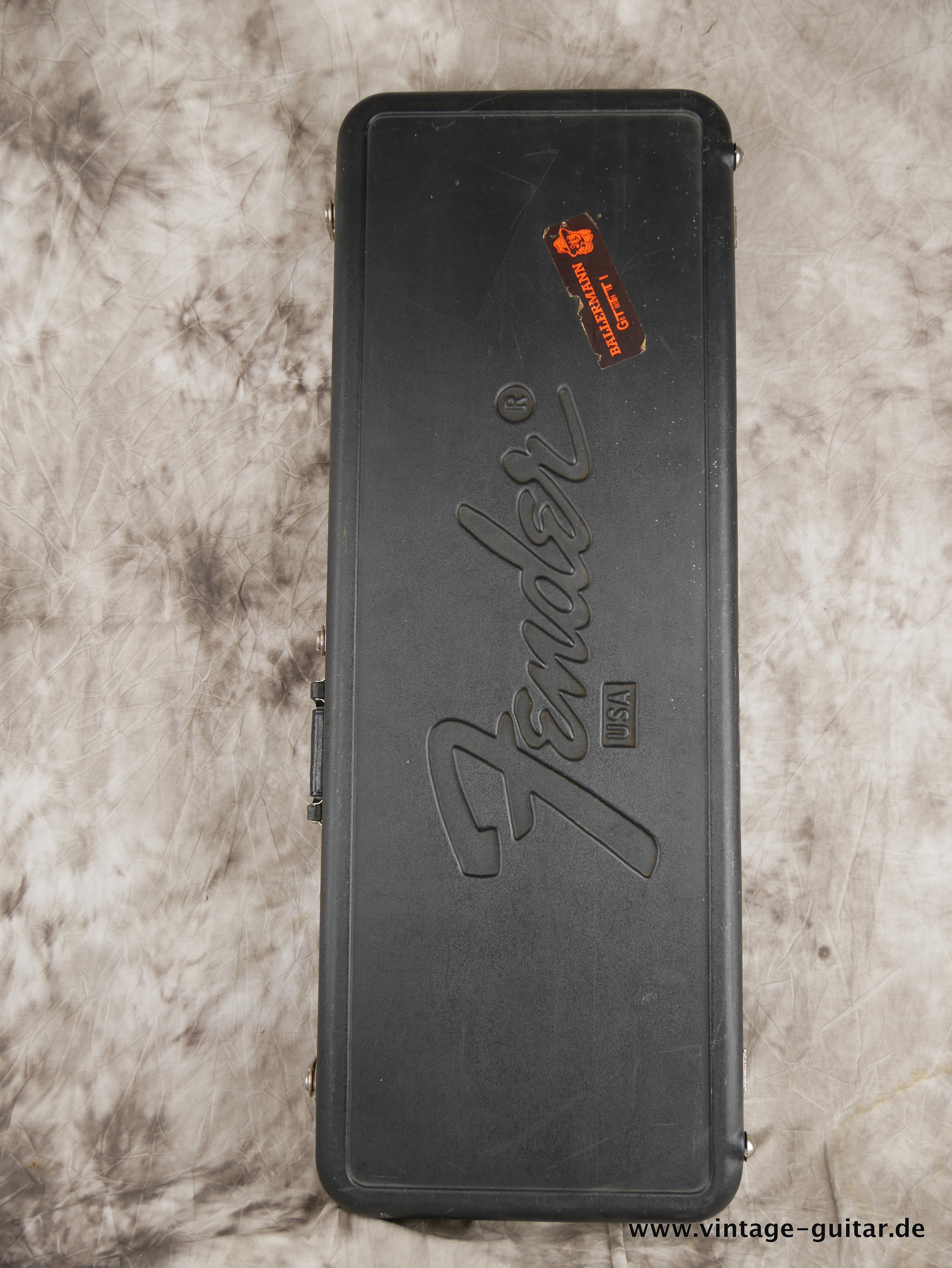 Fender-Stratocaster-1981-black-025.JPG