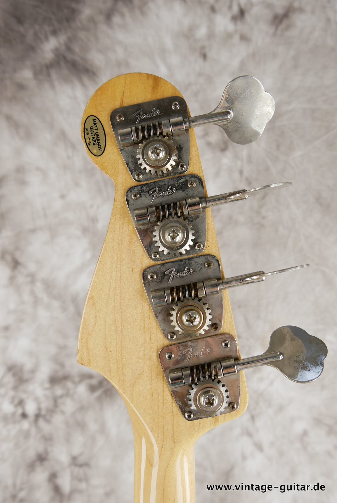 Fender-Jazz-Bass-1969-sunburst-004.JPG