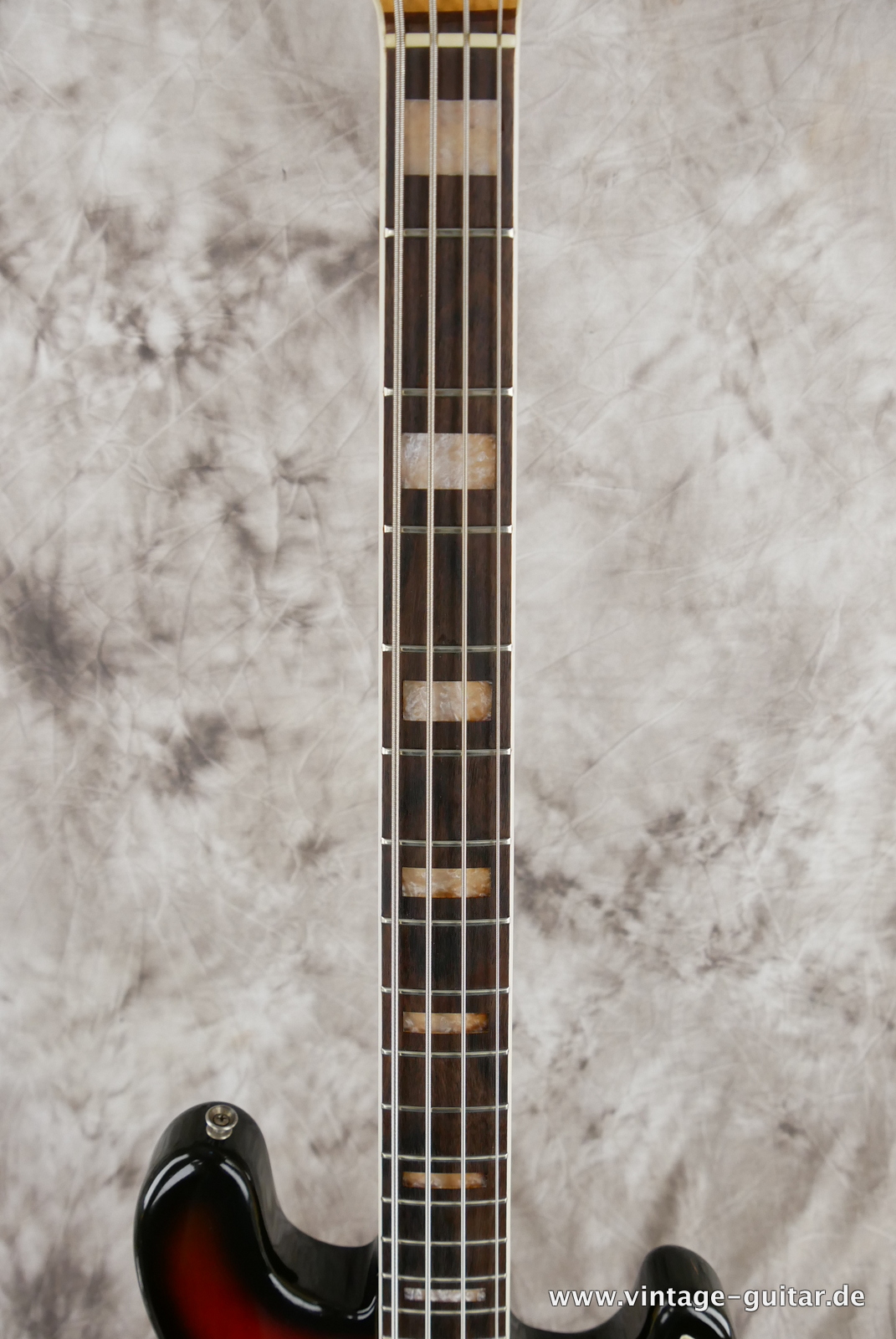 Fender-Jazz-Bass-1969-sunburst-007.JPG
