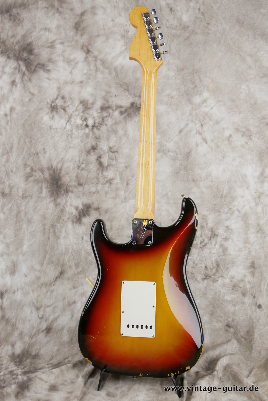 Fender-Stratocaster-1971-sunburst-4-hole-003.JPG