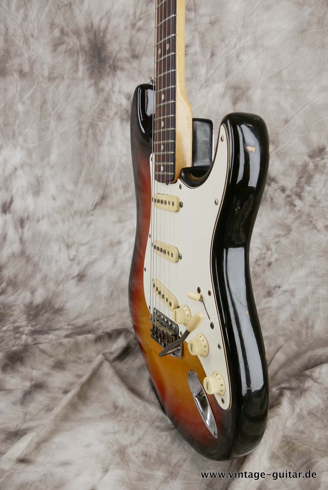 Fender-Stratocaster-1971-sunburst-4-hole-006.JPG