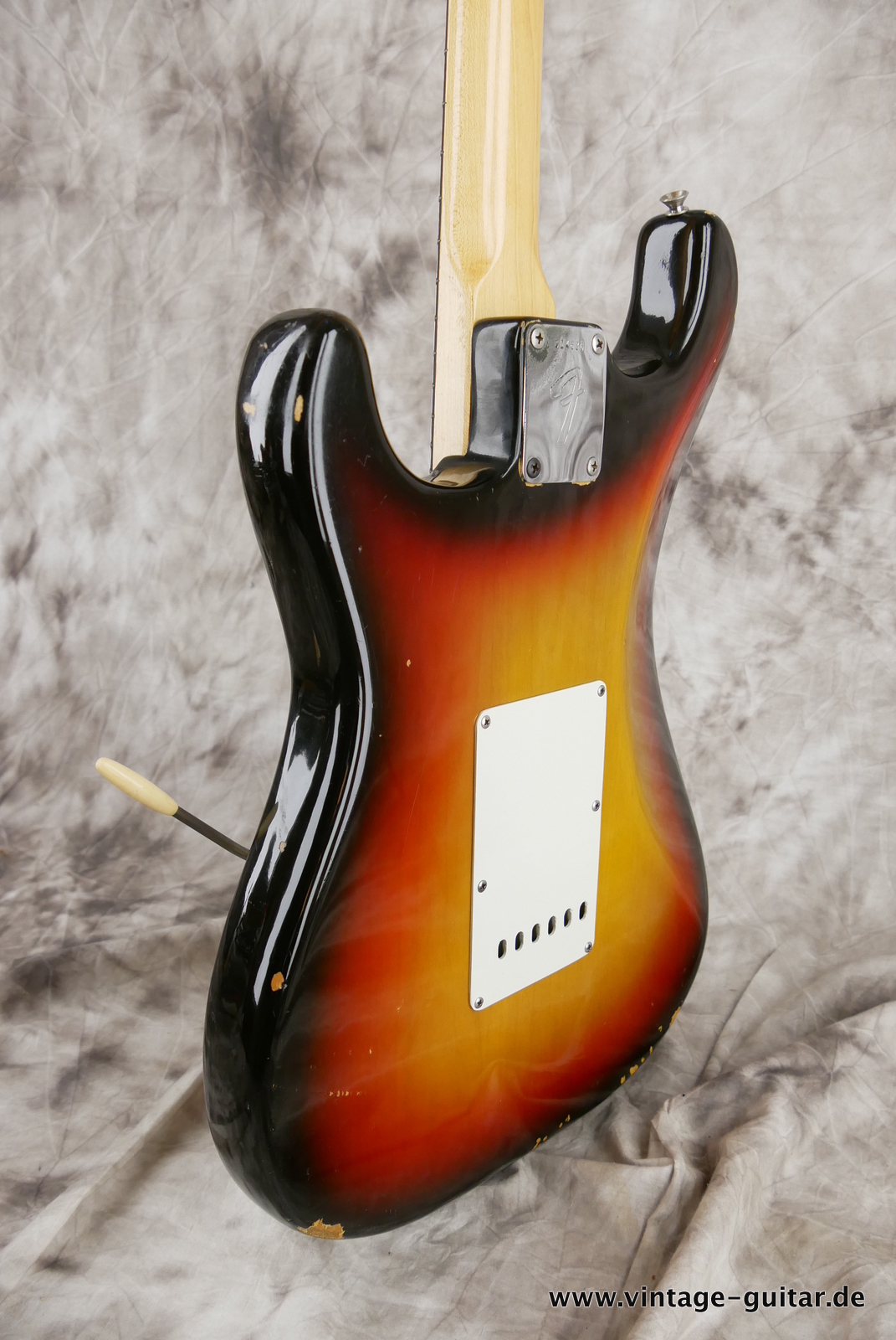 Fender-Stratocaster-1971-sunburst-4-hole-007.JPG