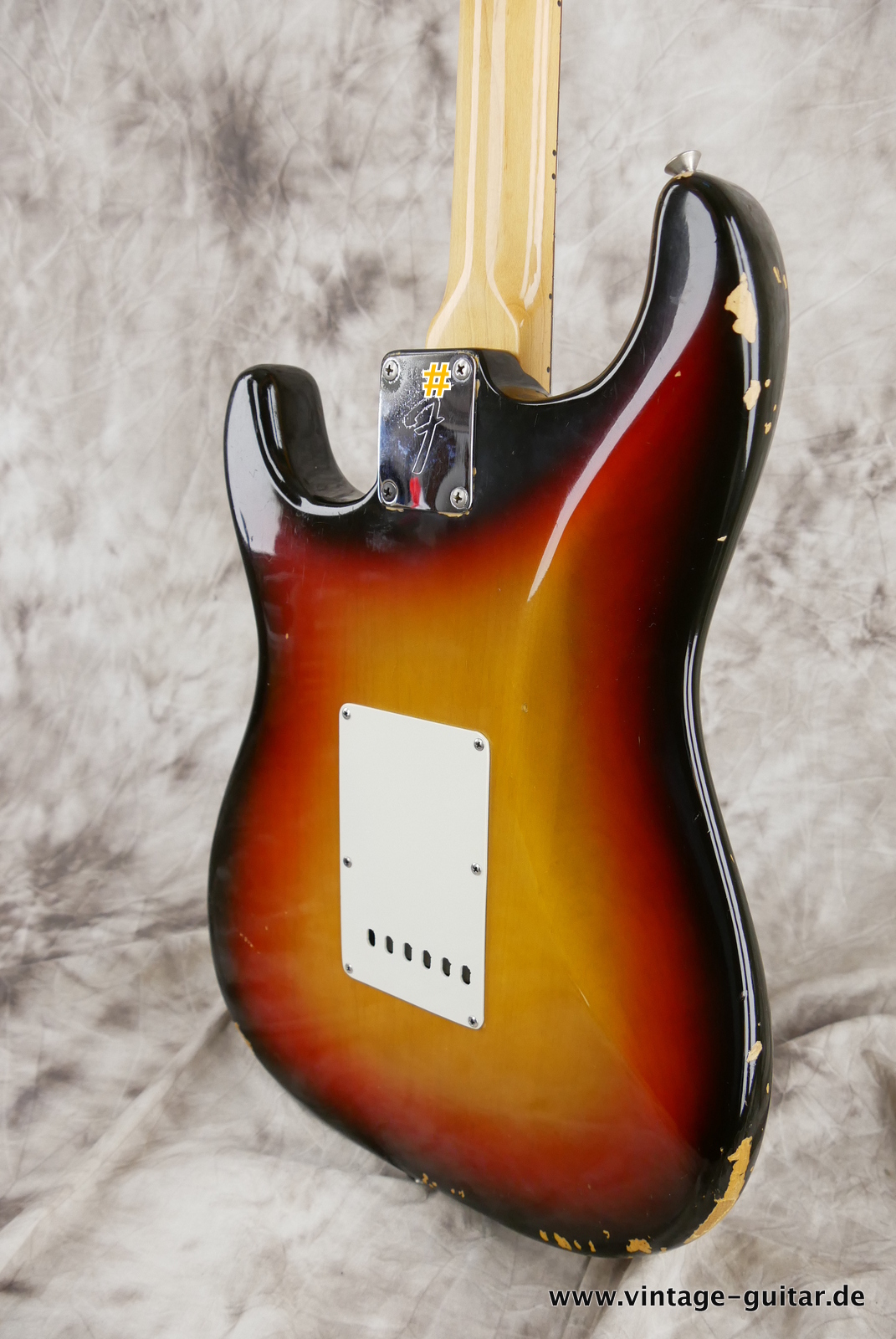 Fender-Stratocaster-1971-sunburst-4-hole-008.JPG