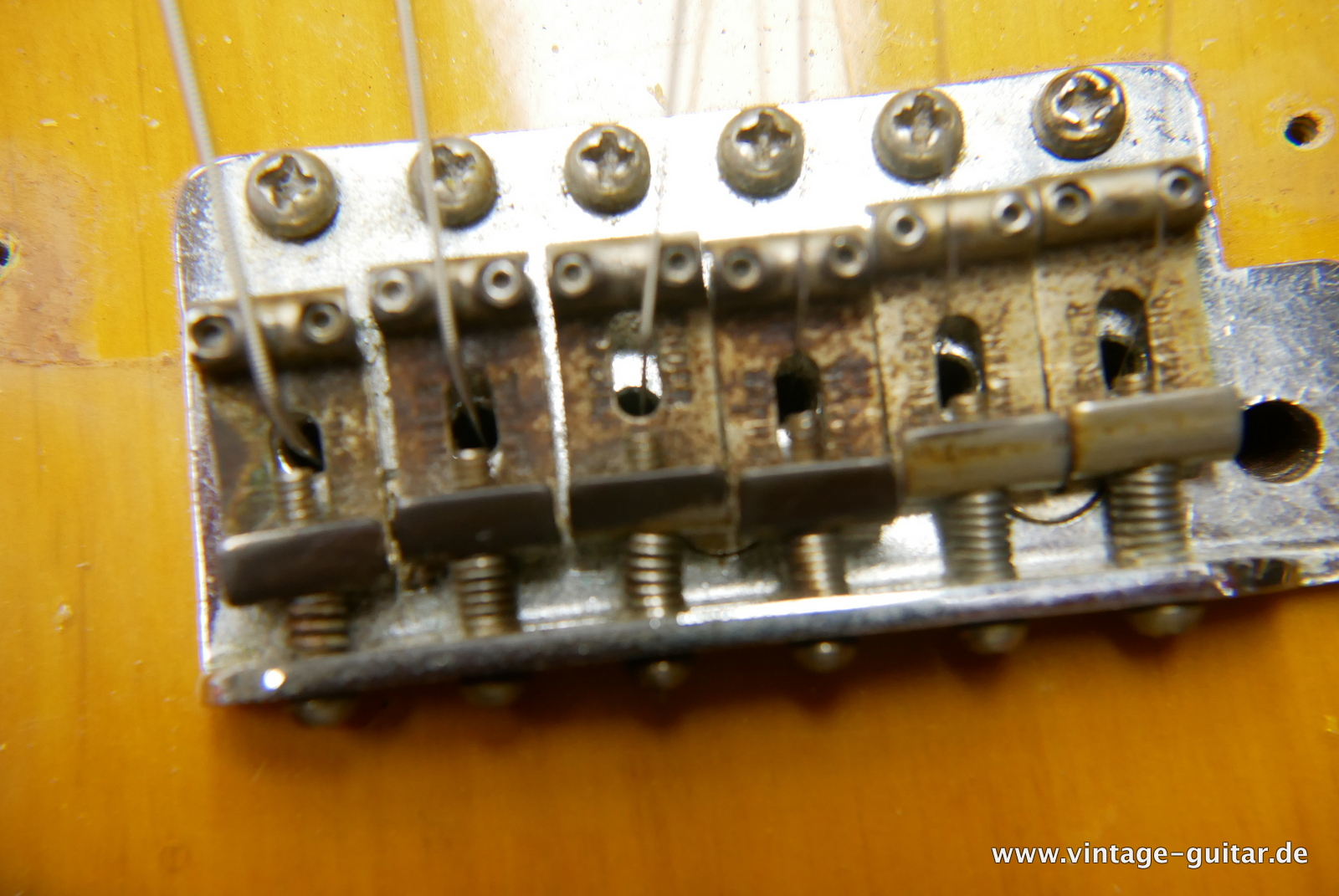 Fender-Stratocaster-1971-sunburst-4-hole-042.JPG