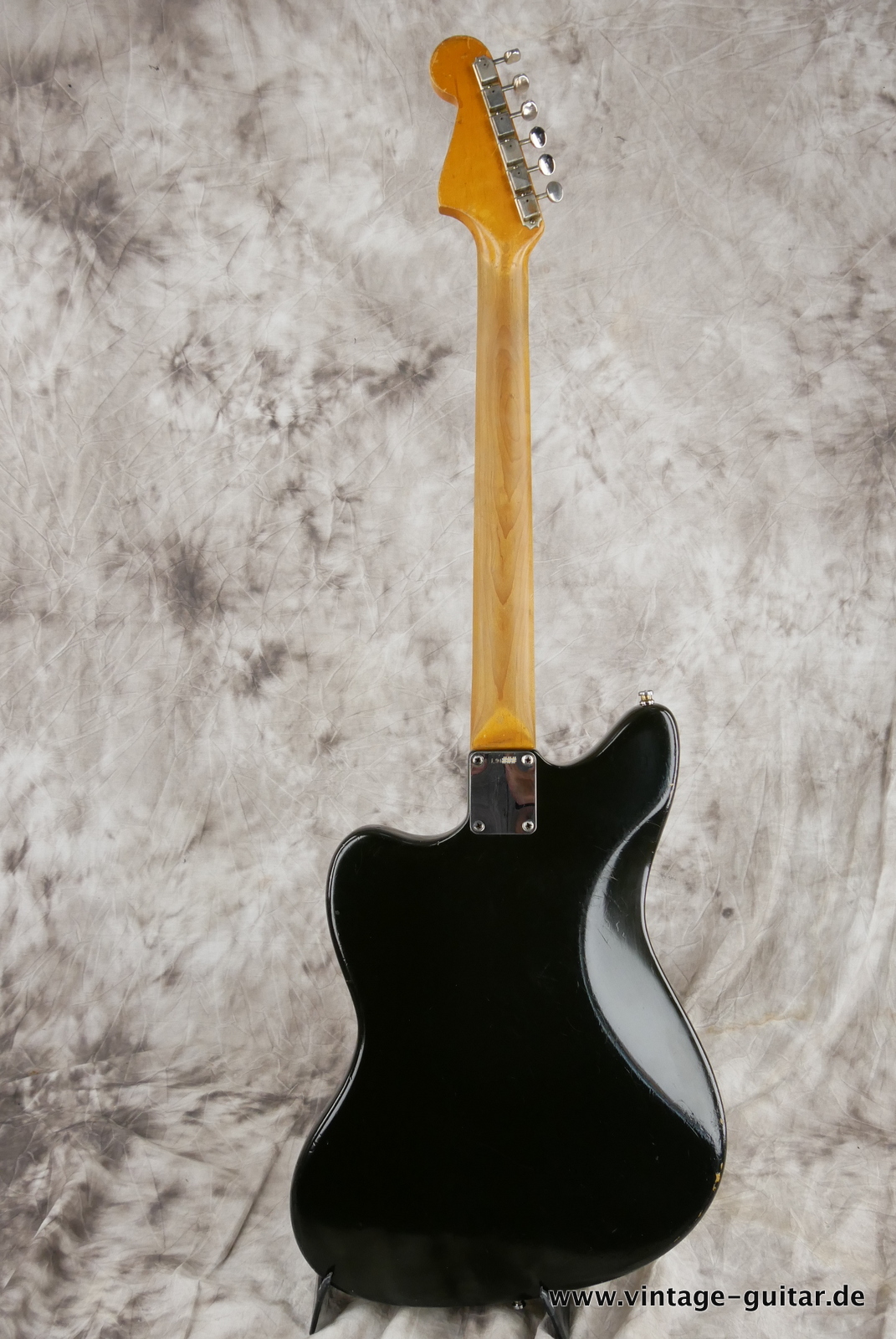 Fender_Jazzmaster_black_mods_USA_1965-002.JPG