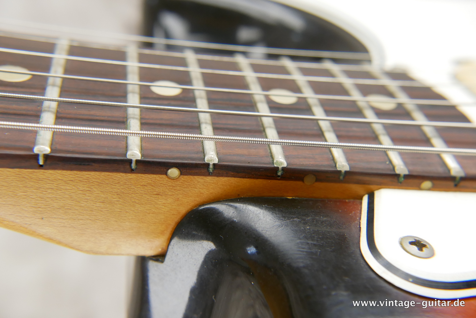 Fender-Stratocaster-1965-sunburst-024.JPG