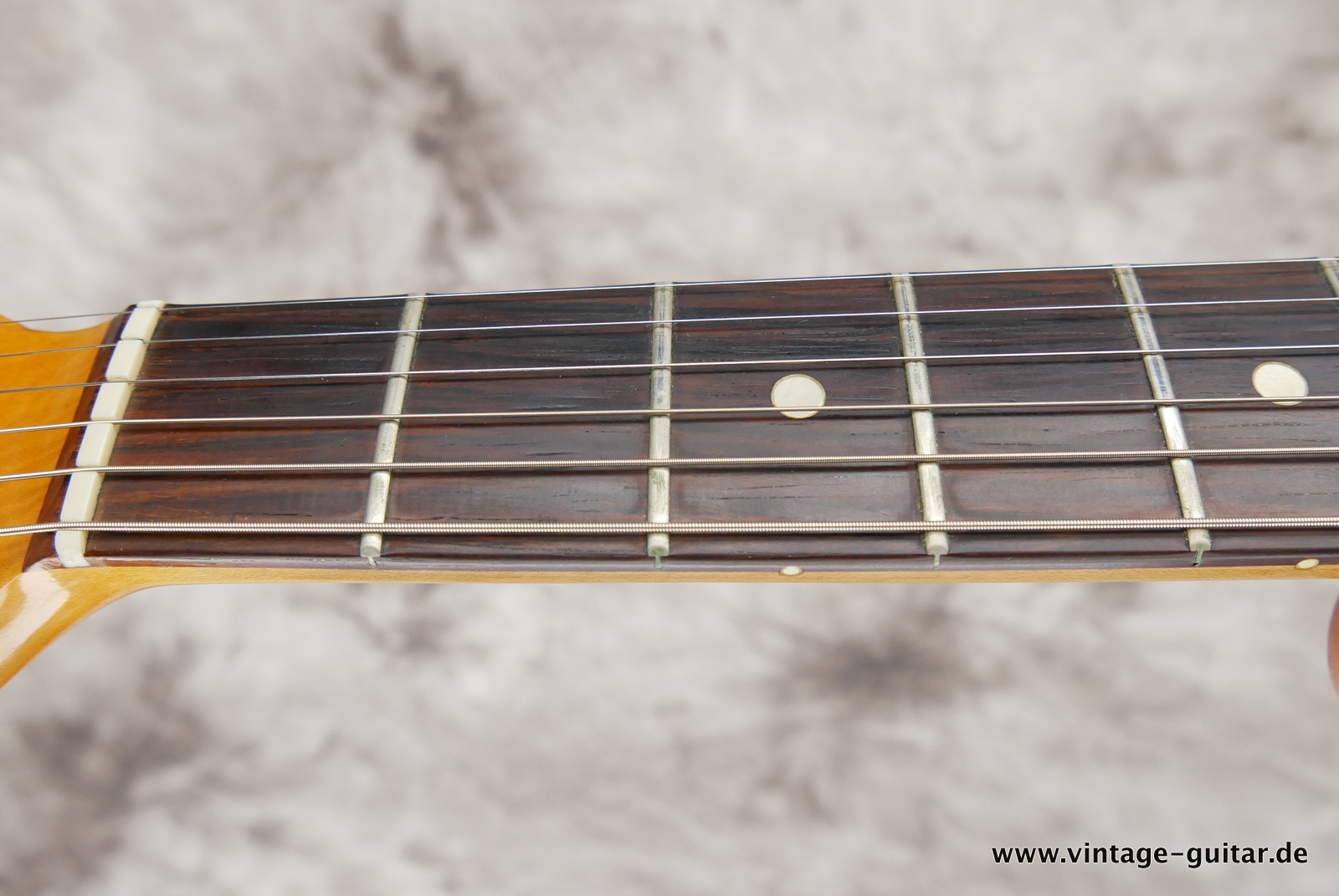 Fender-Stratocaster-1965-sunburst-025.JPG