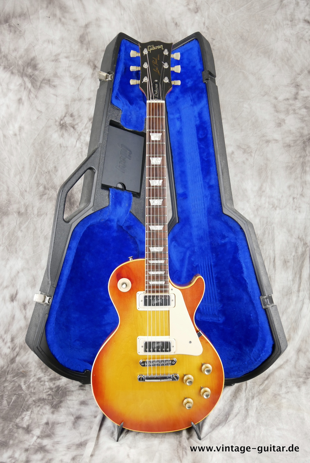Gibson-Les-Paul-Deluxe-1972-sunburst-017.JPG