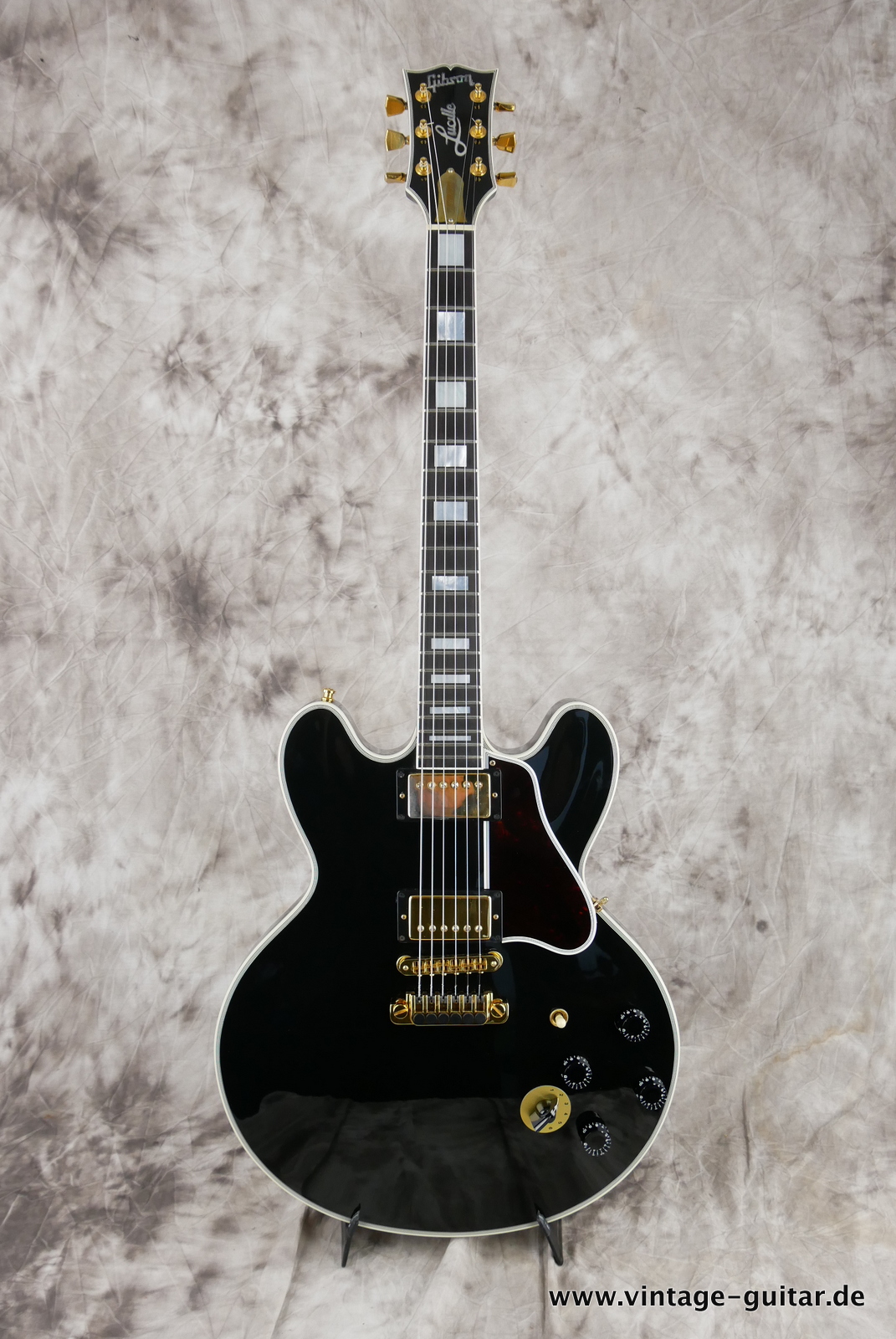 Gibson-bb-king-lucille-stereo-1995-black-001.JPG