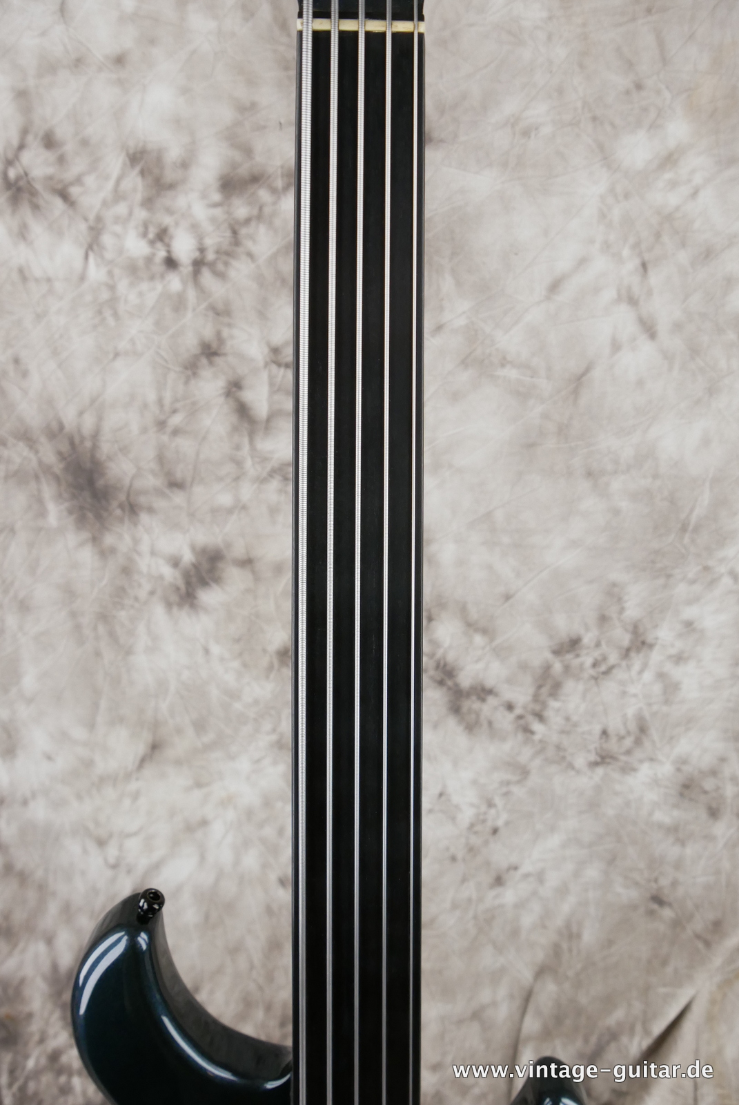 Yamaha-BB-5000-AF-fretless-5-string-bass-1993-gunmetal-blue-005.JPG