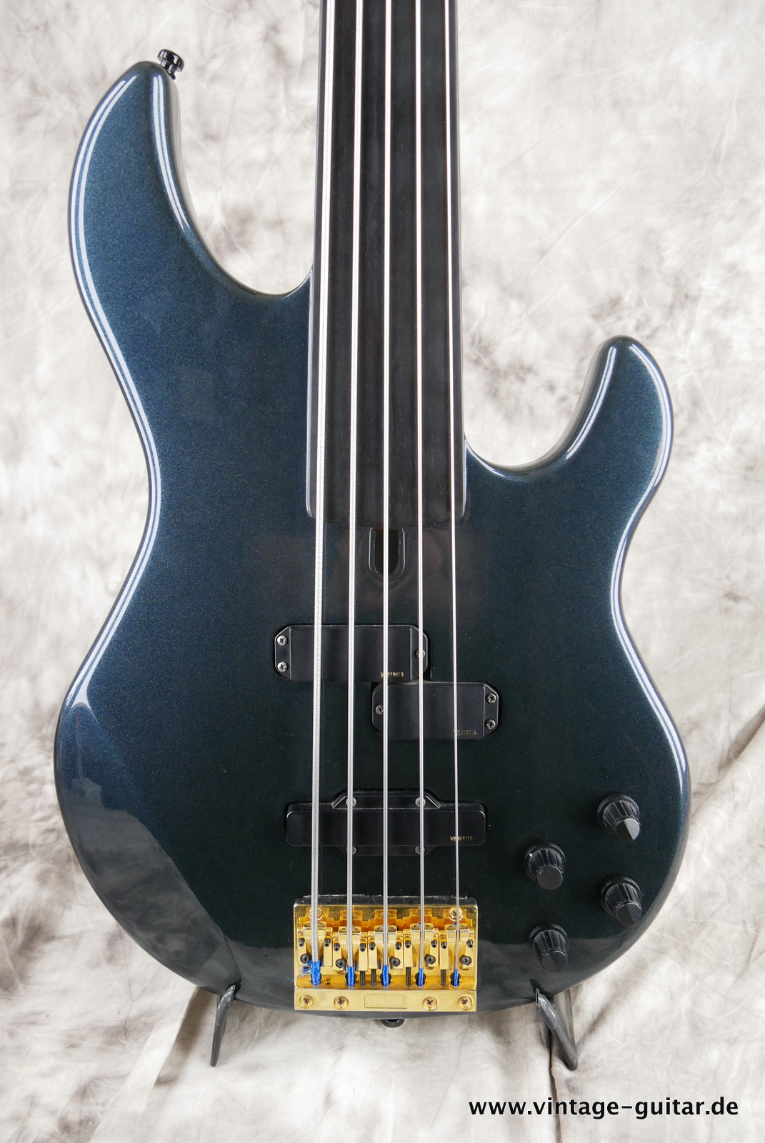 Yamaha-BB-5000-AF-fretless-5-string-bass-1993-gunmetal-blue-007.JPG
