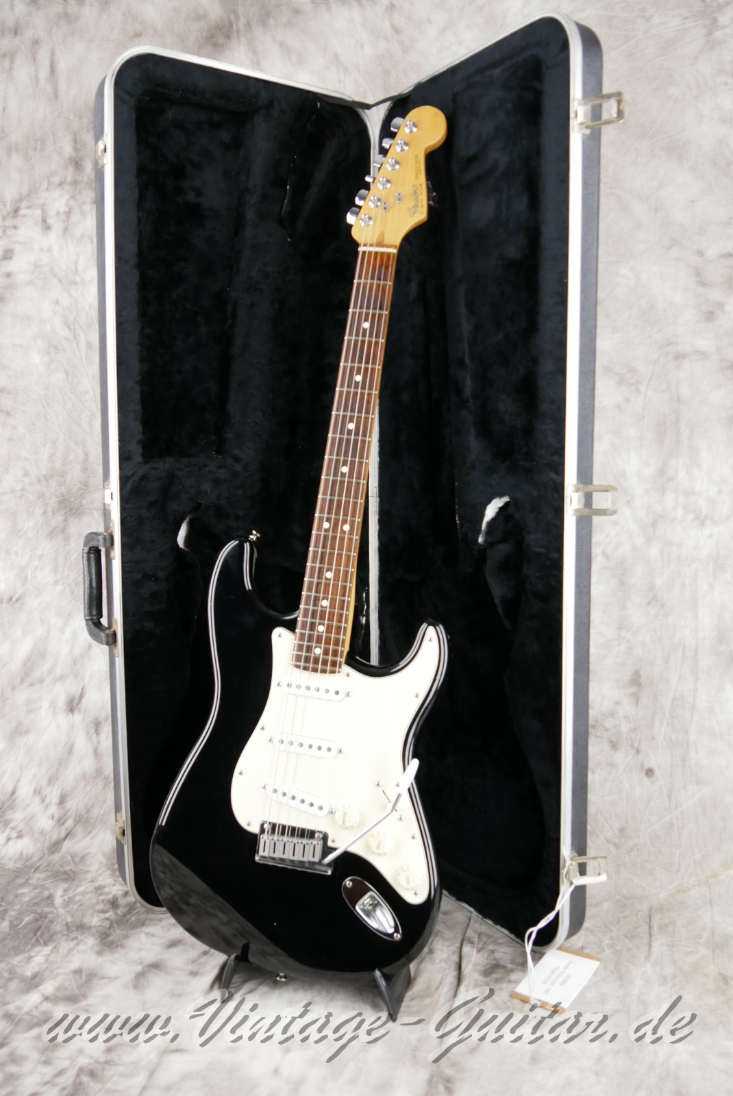Fender-Stratocaster-American-Standard-1987-black-020.JPG