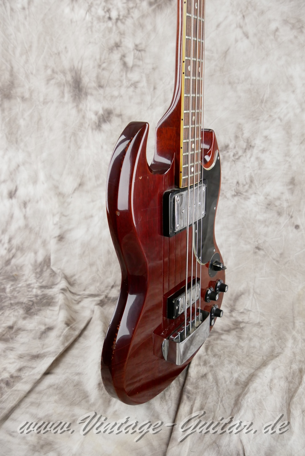 Gibson-EB3-slotted-headstock-1972-winered-009.jpg