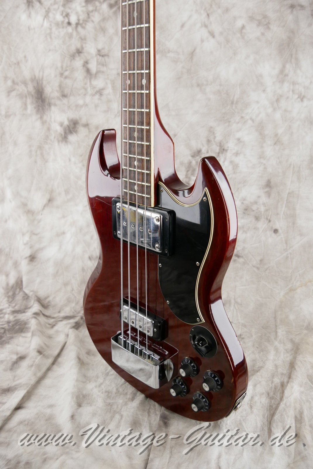 Gibson-EB3-slotted-headstock-1972-winered-010.jpg