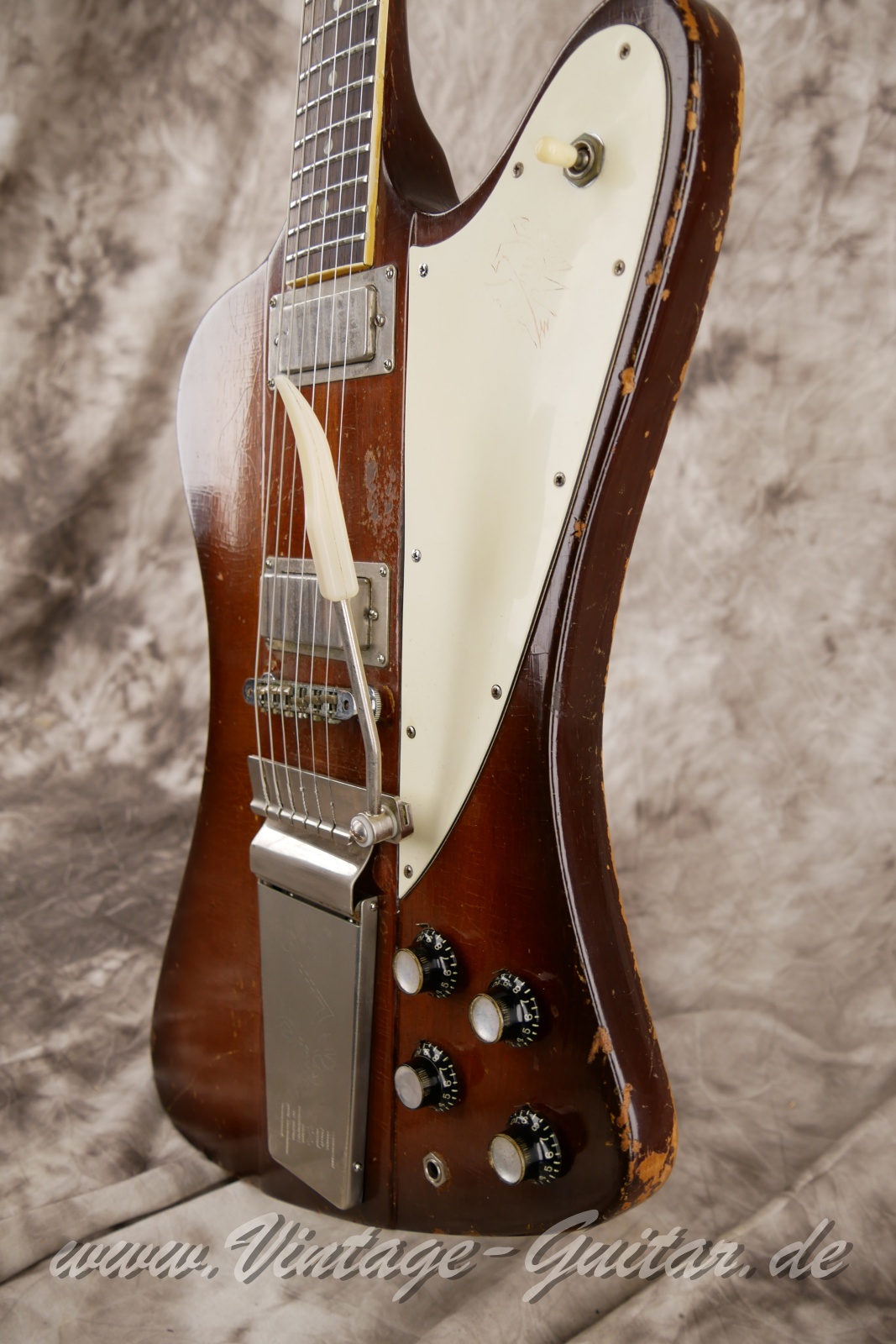 Gibson-Firebird-III-1964-018.JPG