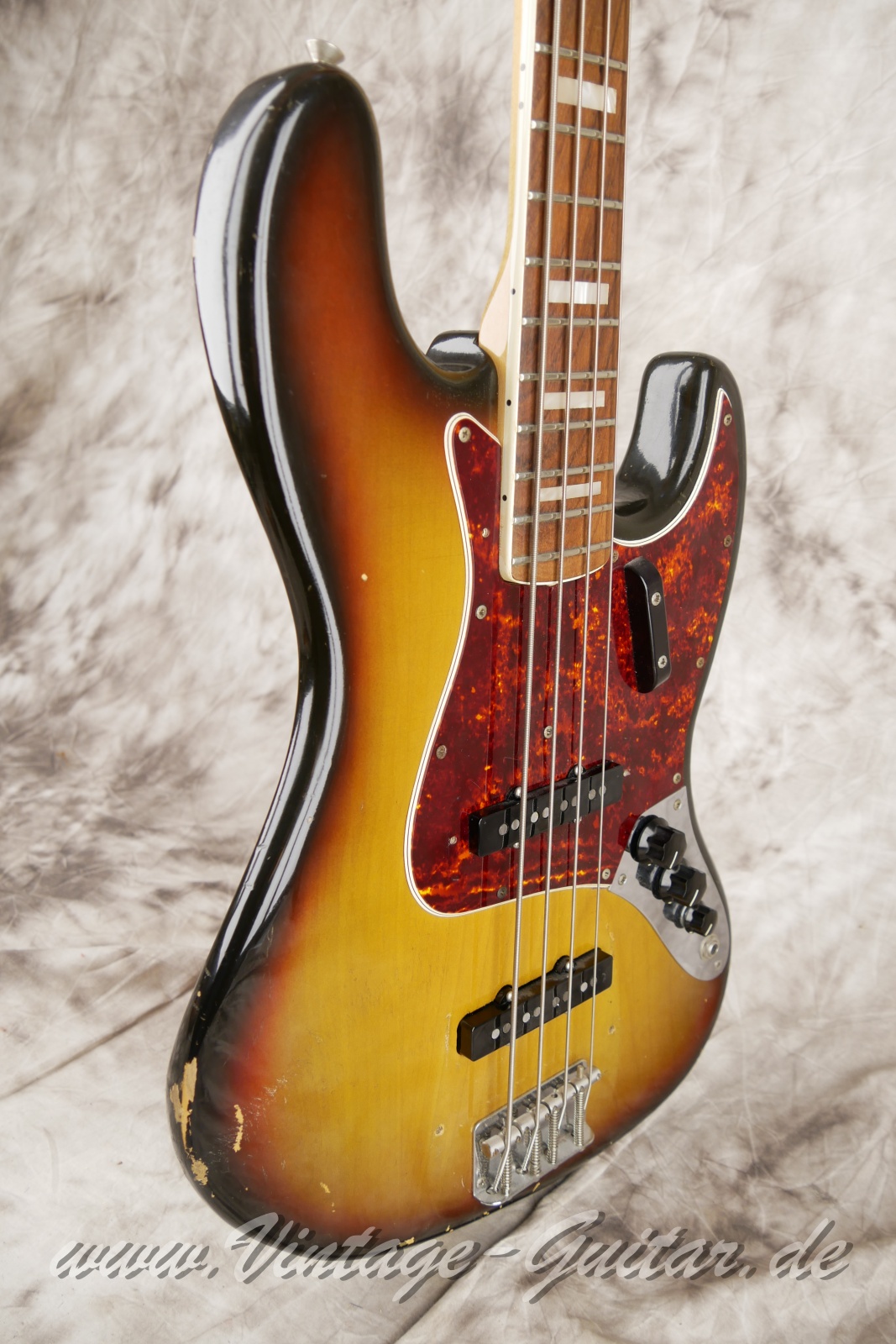 Fender-Jazz-Bass-1972-sunburst-005.JPG