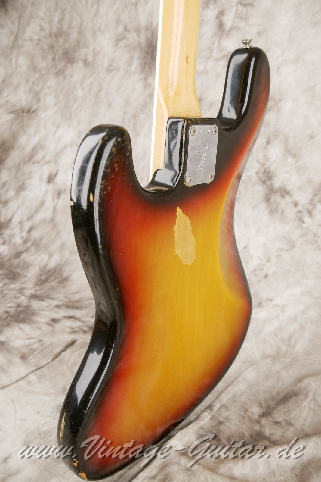 Fender-Jazz-Bass-1972-sunburst-006.JPG