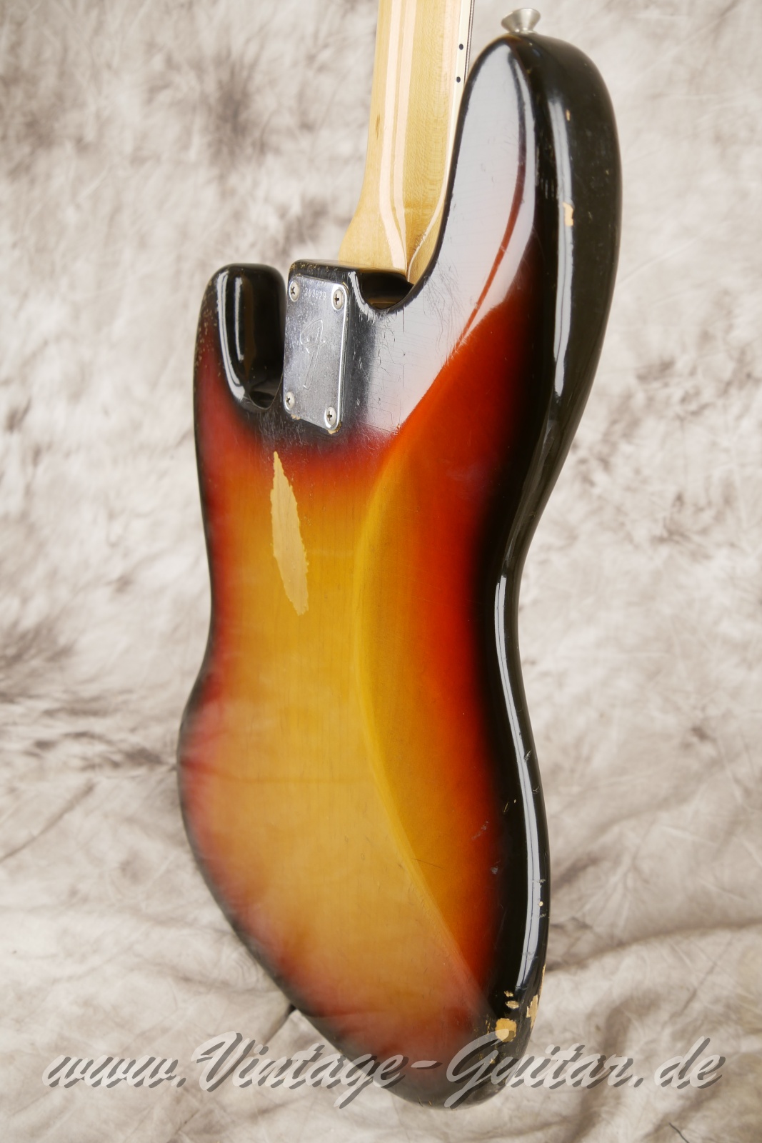 Fender-Jazz-Bass-1972-sunburst-008.JPG