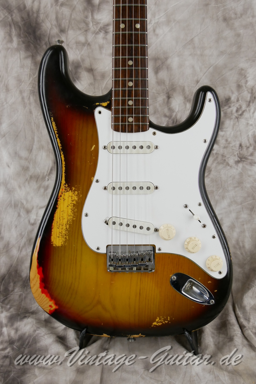Fender-Stratocaster-Hardtail-1974c.-sunburst-007.jpg
