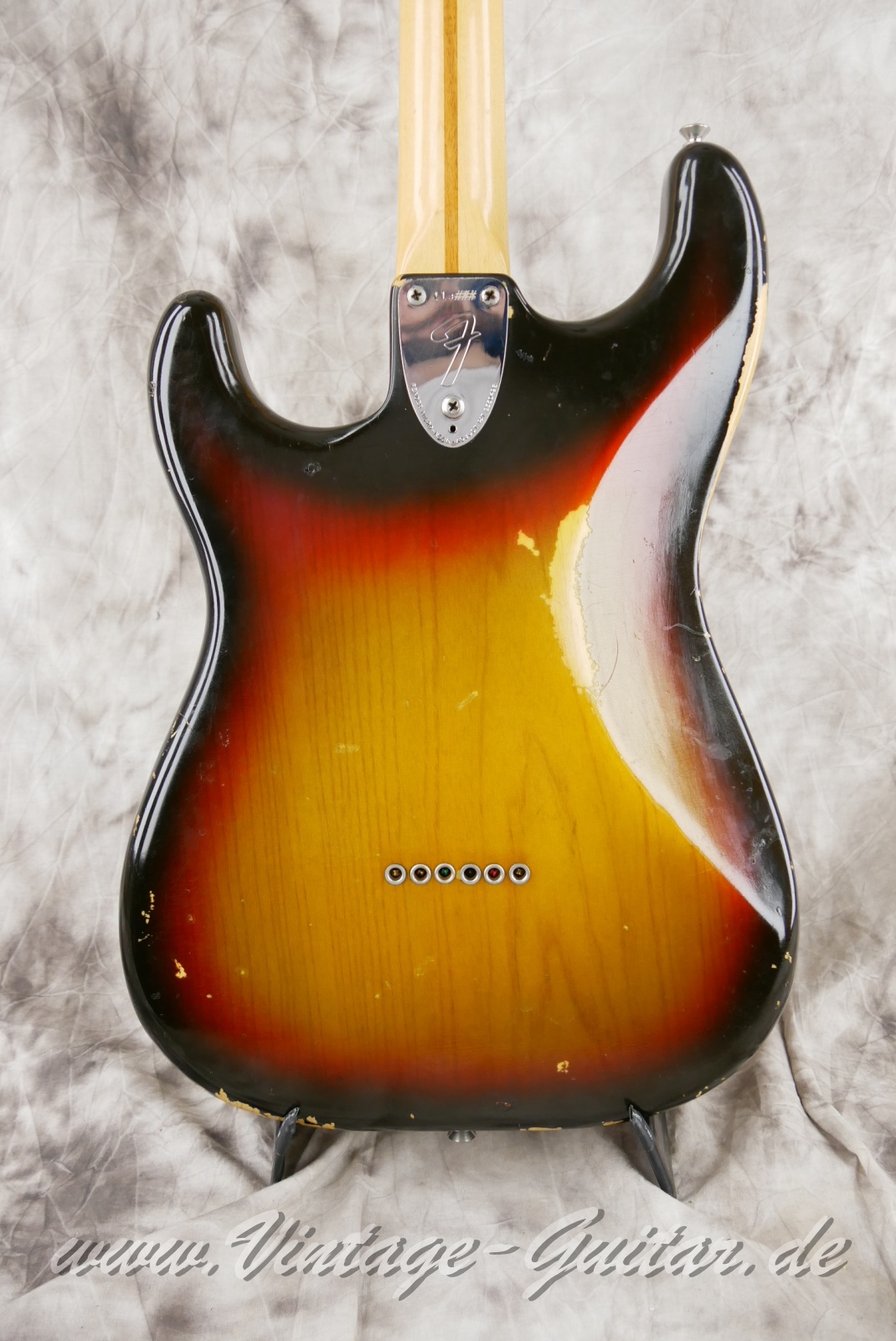 Fender-Stratocaster-Hardtail-1974c.-sunburst-008.jpg