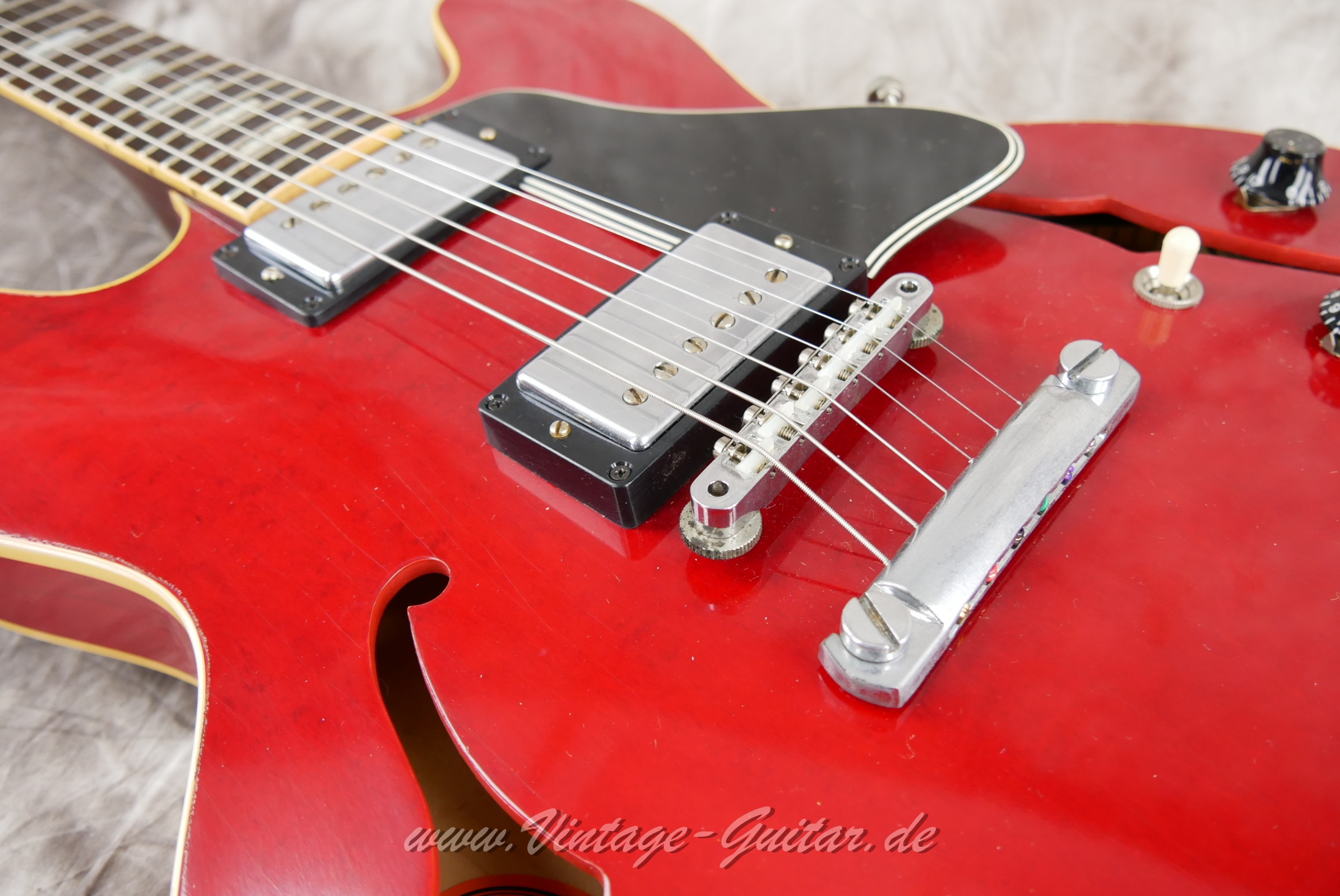 Gibson-ES-335-TD-Eric-Clapton-Cream-limited-edition-2005-017.JPG