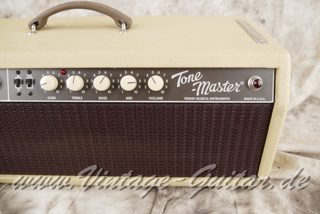 Fender-Tonemaster-top-and-cab-with-flightcases-1997-blonde-tolex-008.jpg