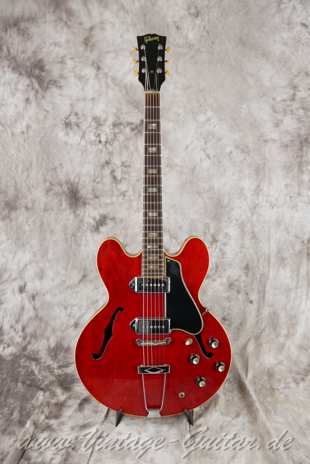 Gibson-ES-330-TD-1966-winered-001.jpg