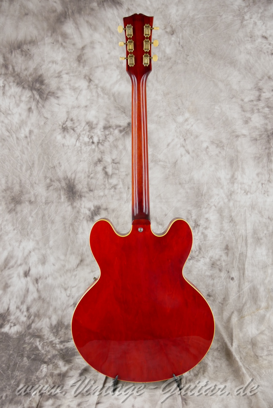 Gibson-ES-330-TD-1966-winered-002.jpg
