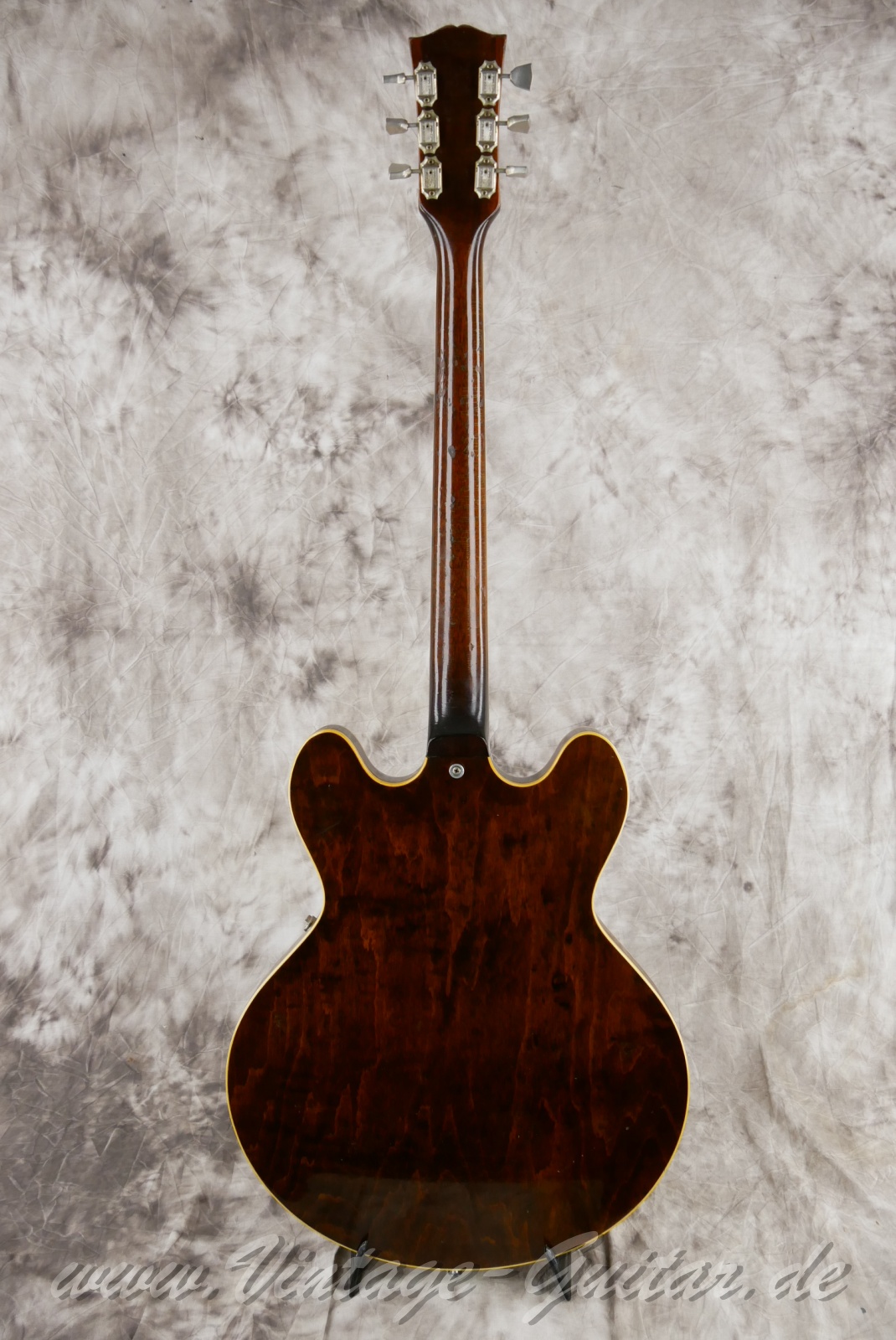 Gibson-ES-330TD-1968-iced-tea-sunburst-002.jpg