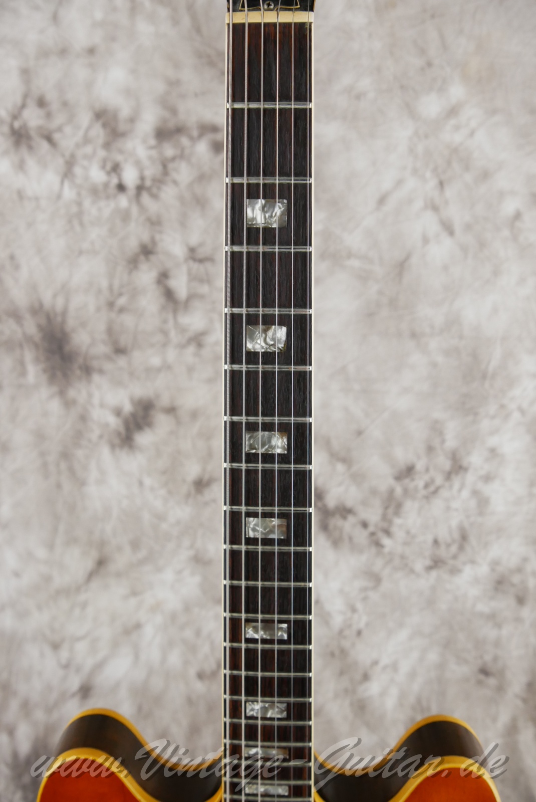 Gibson-ES-330TD-1968-iced-tea-sunburst-005.jpg