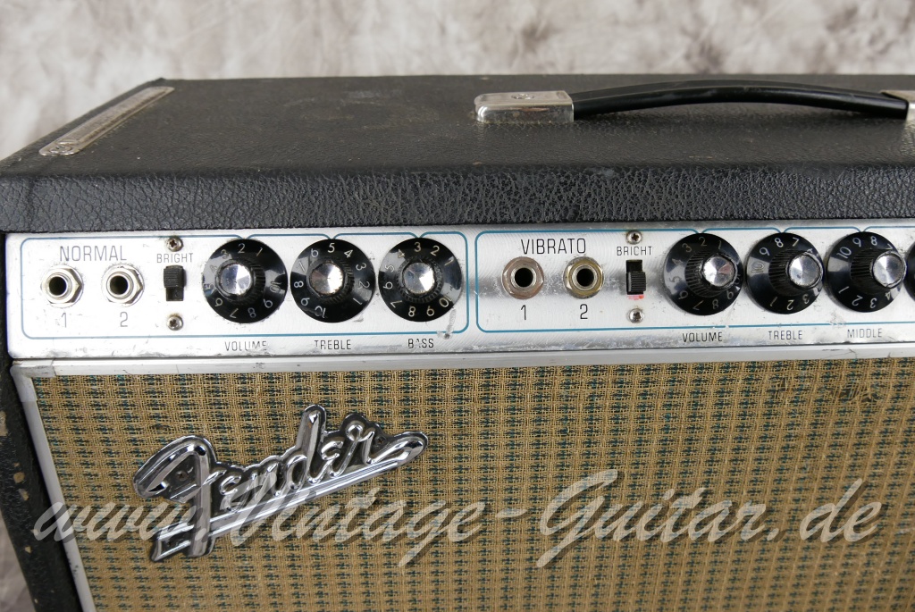 Fender_Bandmaster_TFL5005X_silverface_drip_edge_1969-005.JPG