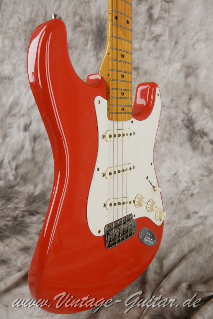Fender-Stratocaster-50s-Reissue-fiesta-red-009.JPG