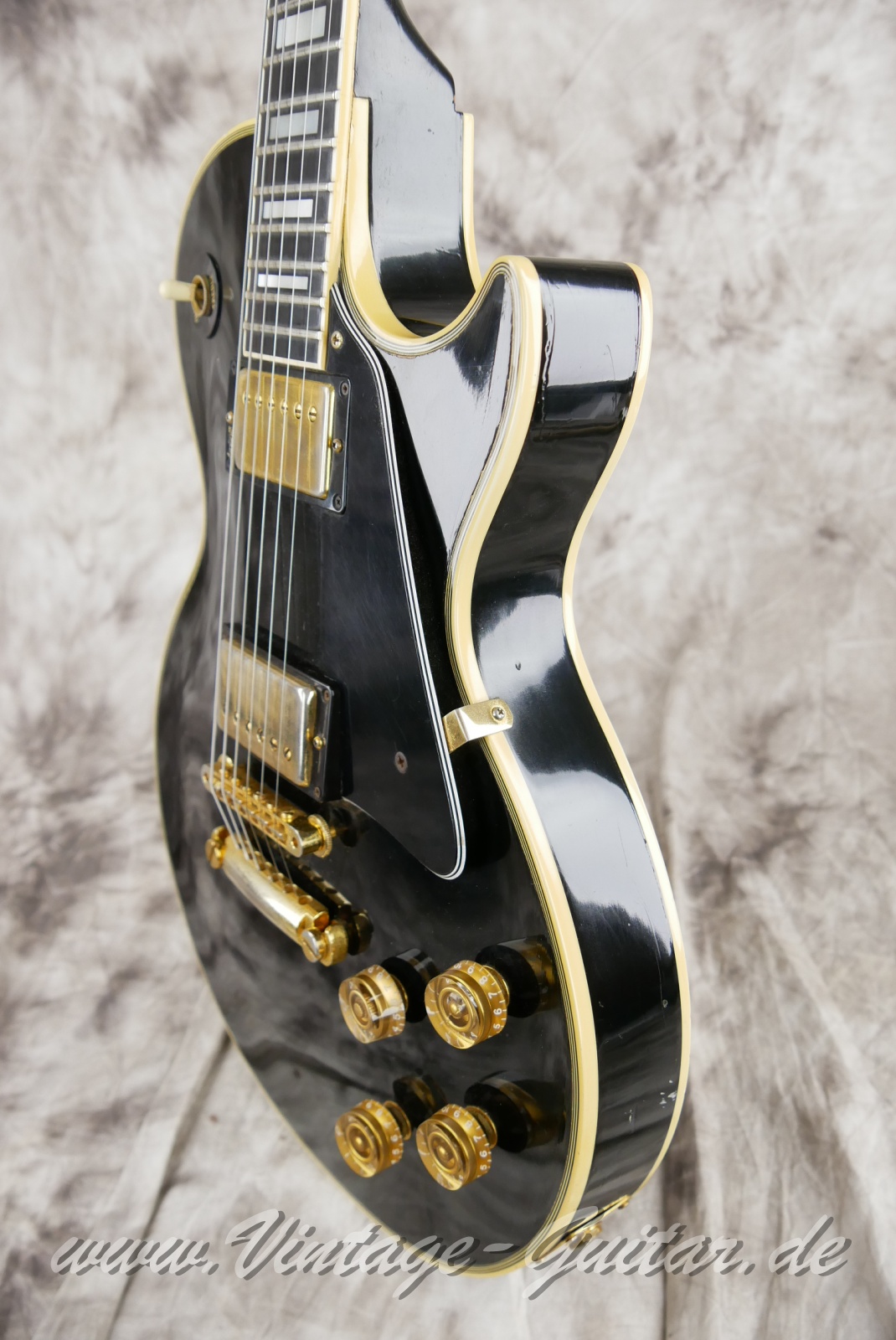 Gibson_Les_Paul_Custom_black_Tim_Shaw_1984-010.JPG