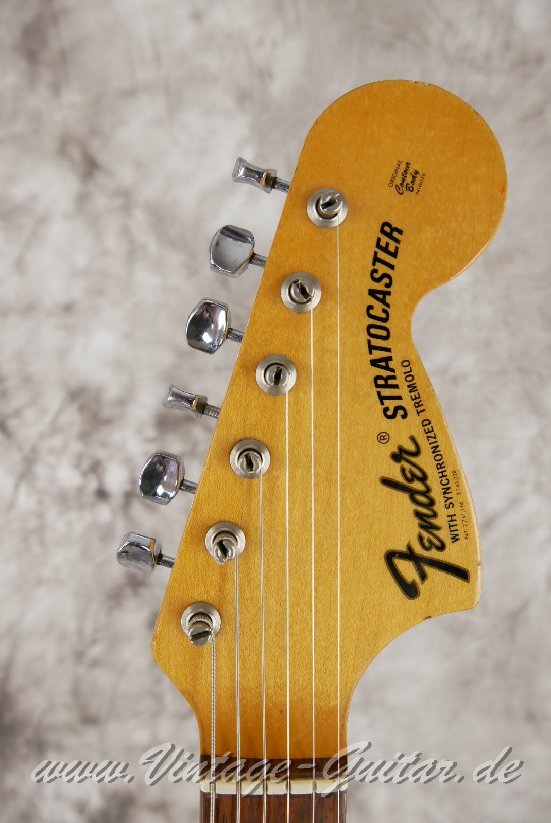Fender-Stratocaster-1964-body-with-1969-neck-black-003.jpg