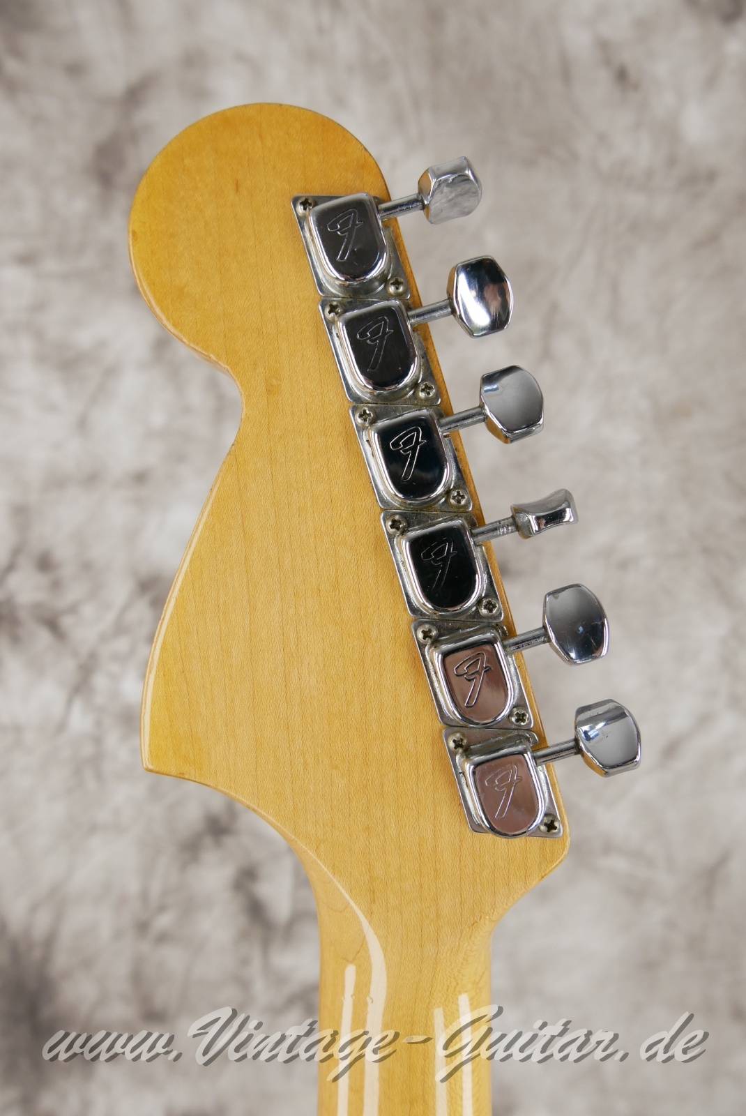 Fender-Stratocaster-1964-body-with-1969-neck-black-004.jpg